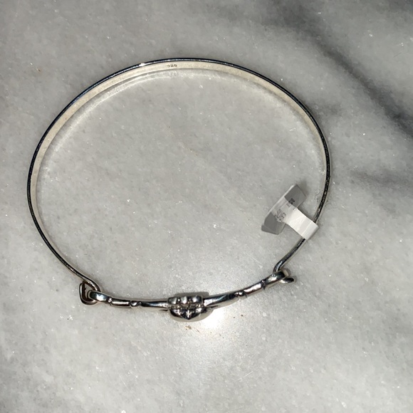 NWT- Sterling Silver (925) Claddagh Bangle - Picture 8 of 9